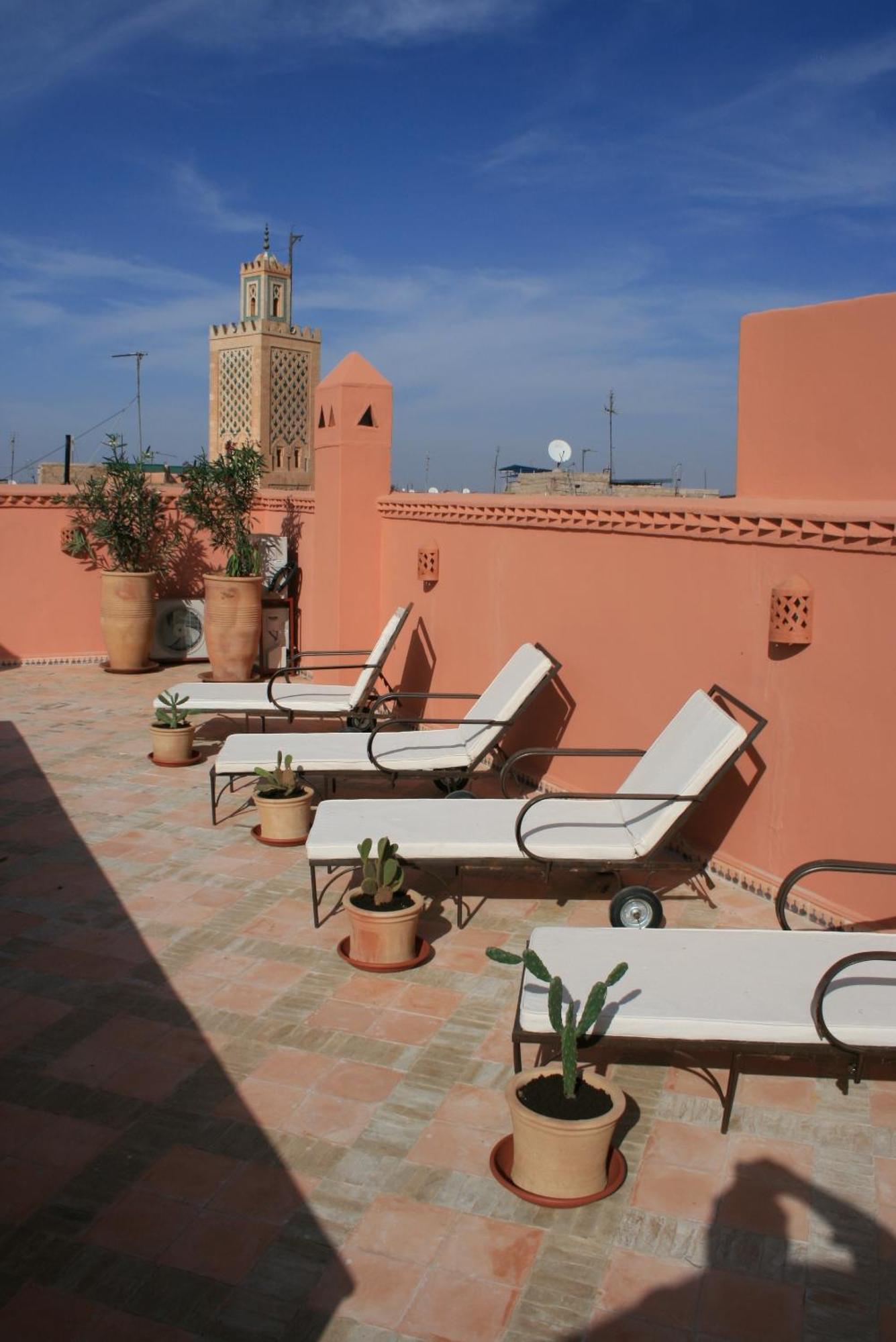 Riad Elias &